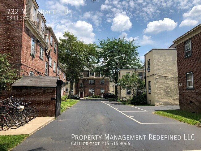Building Photo - 732 N. Terrace-D
