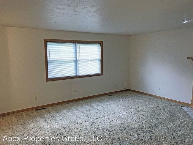 Building Photo - 2139 W Harvest Dr