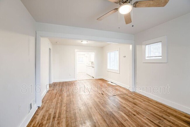 Foto del edificio - 4109 Monroe Ave