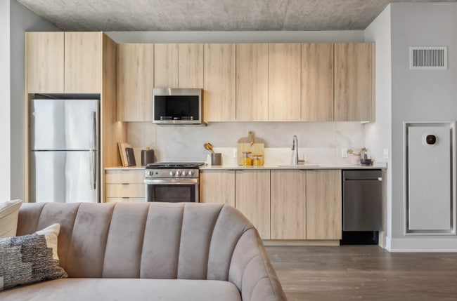 Photo - 352 S Aberdeen St Apartment