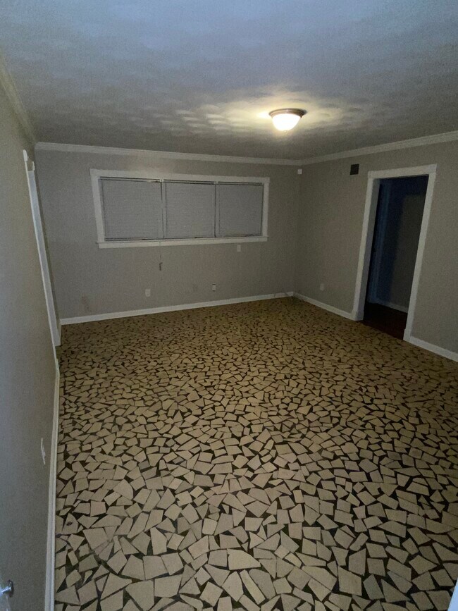 Building Photo - 5150 Fernleaf Ave