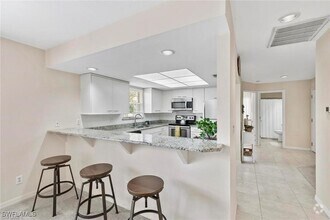 Building Photo - 6680 Ilex Cir