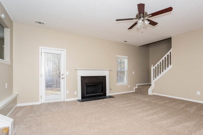 Building Photo - 3917 Oakman Pl