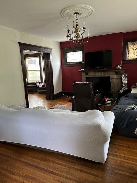 sala de estar - 347 E 12th Ave