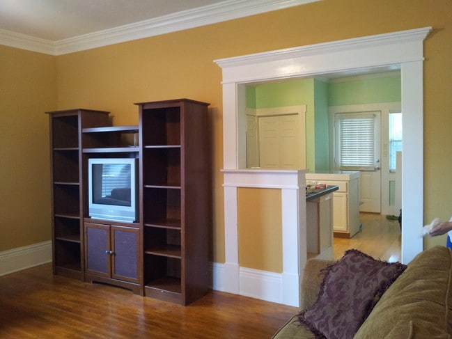 Building Photo - 311 W Mill St