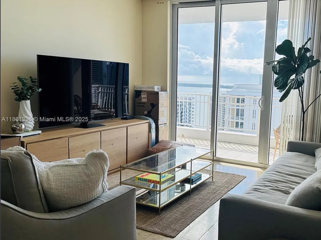 Primary Photo - 801 Brickell Key Blvd