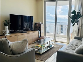 Building Photo - 801 Brickell Key Blvd