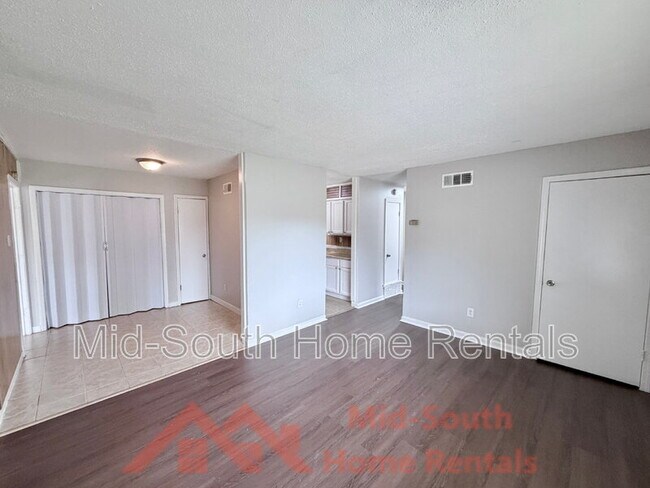 Foto del edificio - 474 Brockwood Cove