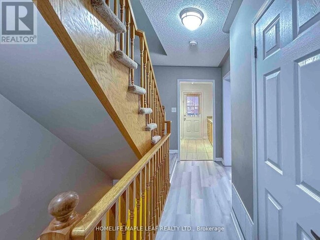 Photo du bâtiment - 3159 Stornoway Cir