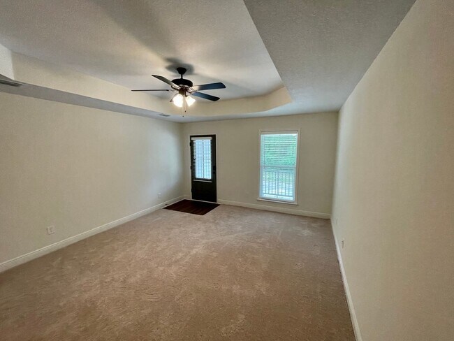 Building Photo - UPCOMING LISTING