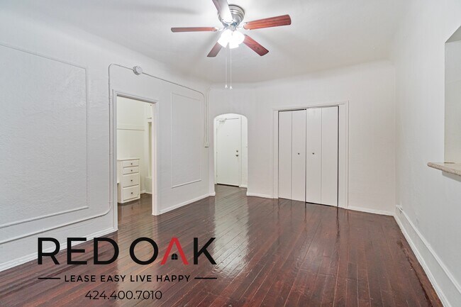 Foto del edificio - 849 S Oxford Ave