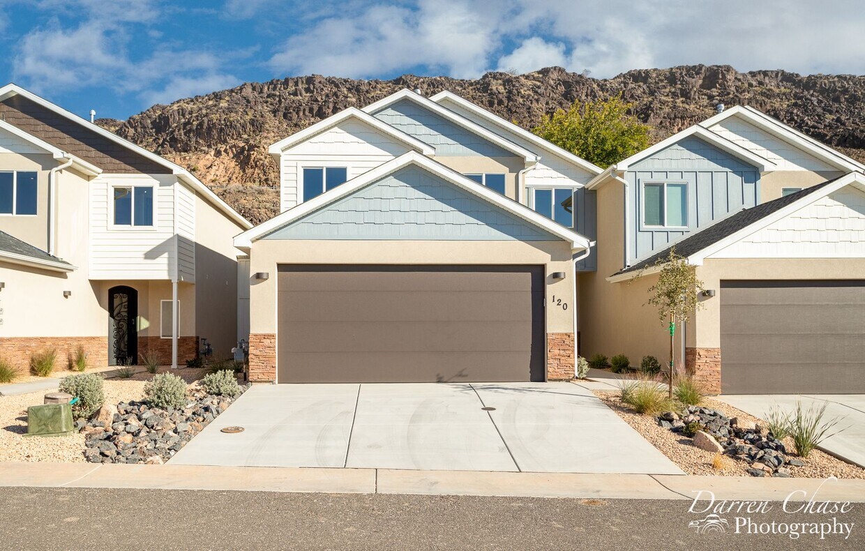 Beautiful Brand New 4 bedroom, 2.5 bathroo... House Rental in