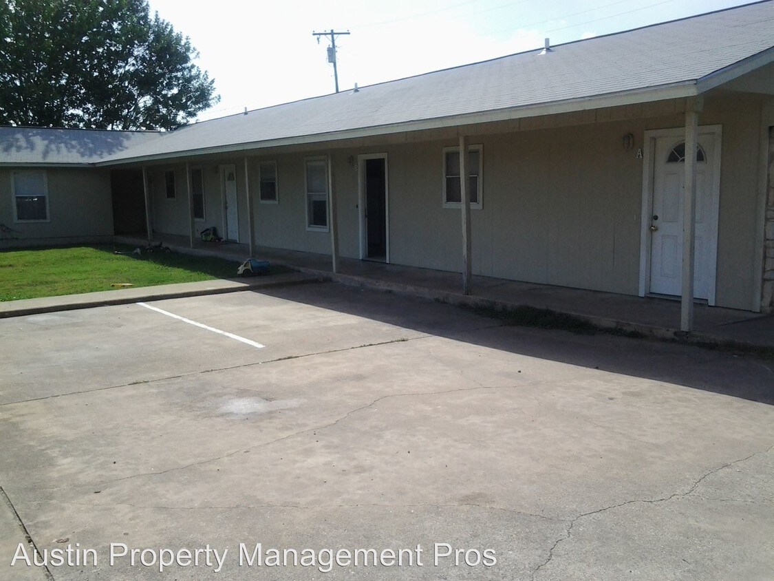 Primary Photo - 2 br, 1 bath House - 1609 Jones St. Unit E