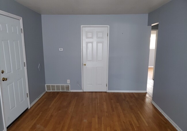 Building Photo - 814 Schirmer St