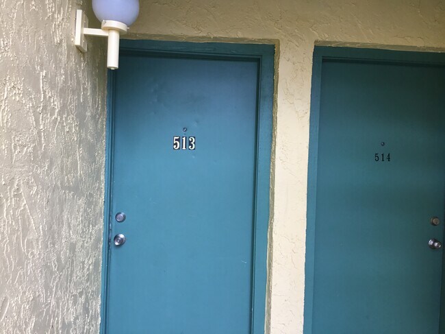 Building Photo - 1225 N Wickham Rd