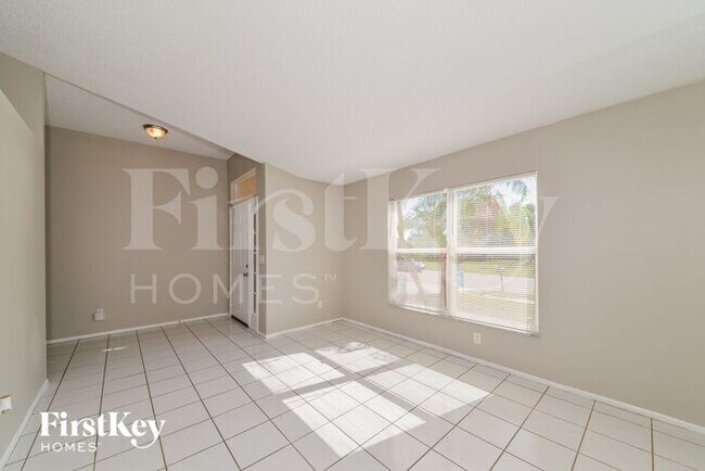 Foto del edificio - 6205 63rd Ave E