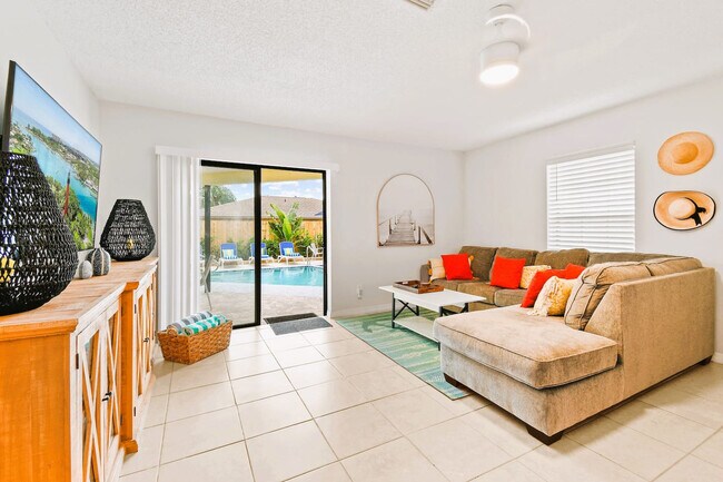 Foto del edificio - 9126 E Highland Pines Blvd