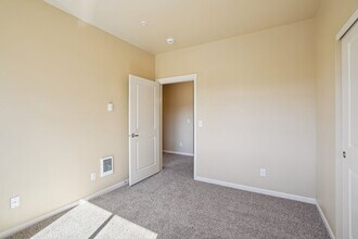Interior Photo - LIBERTY CREST APARTMENTS