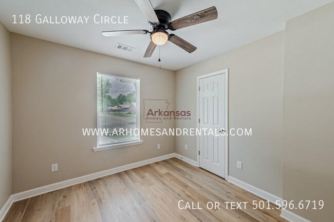 Foto del edificio - 118 Galloway Cir