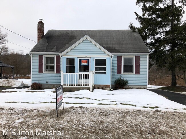 Foto del edificio - 3 br, 1 bath House - 73 Utica St