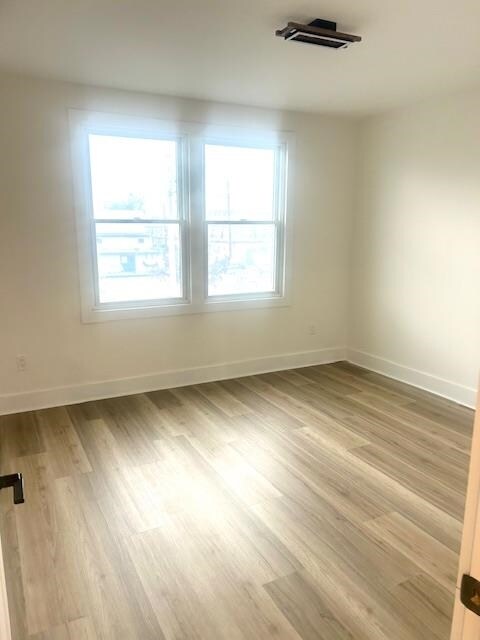 Building Photo - 490 Avenue C