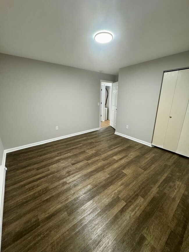 Foto del edificio - 129 Sunnyslope Dr