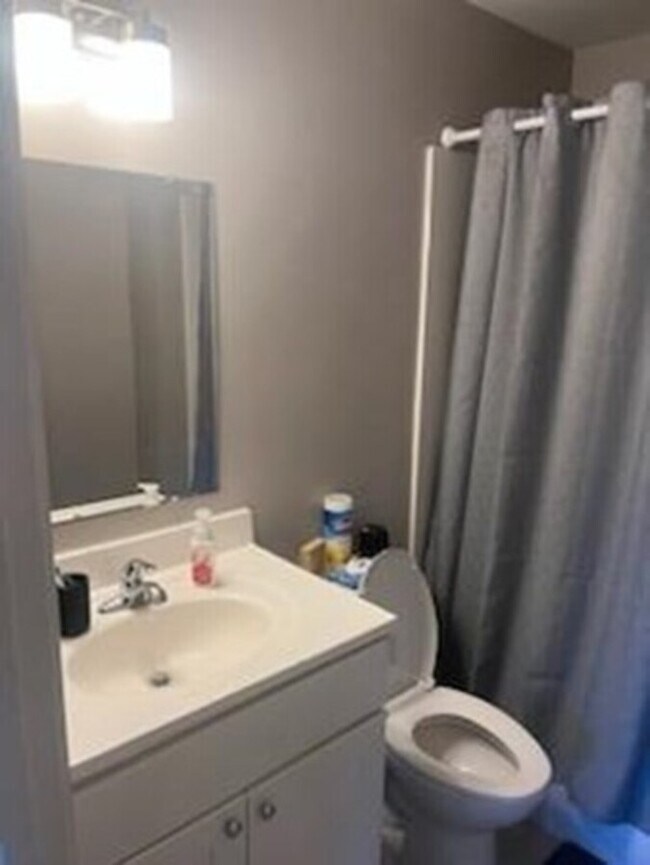 Building Photo - 500 Washington St