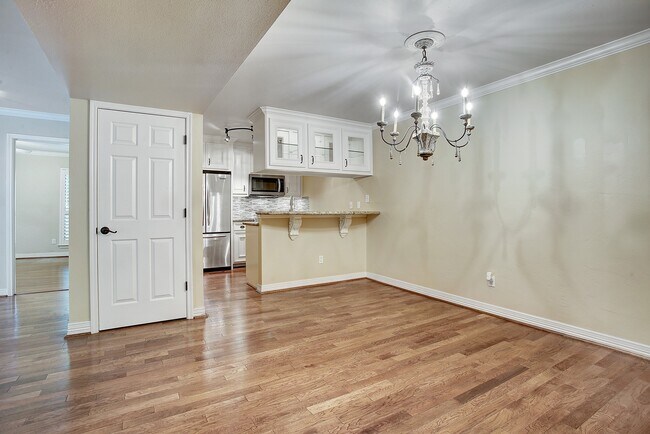 Foto del edificio - 1601 S Shepherd Dr