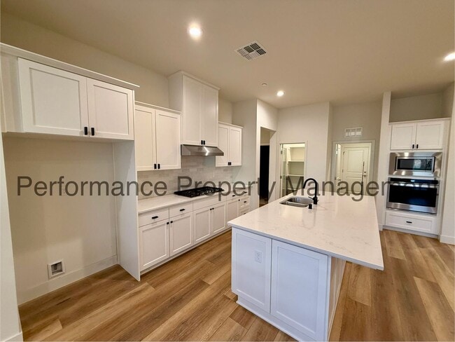 Foto del edificio - Stunning 3 Bed/3 Bath + Office River Ranch Home w/ RBP & $0 Deposit Option