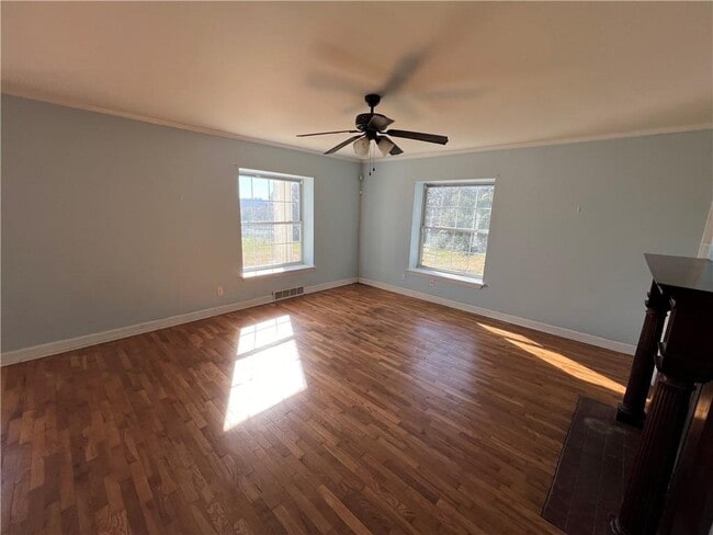 Foto del edificio - 740 E Huntsville Rd