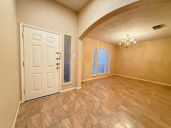 Foto del edificio - 12811 Mills Breeze Dr