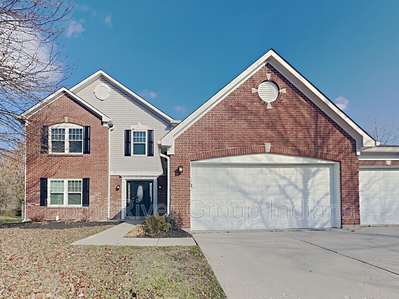 Primary Photo - 627 Creston Point Cir