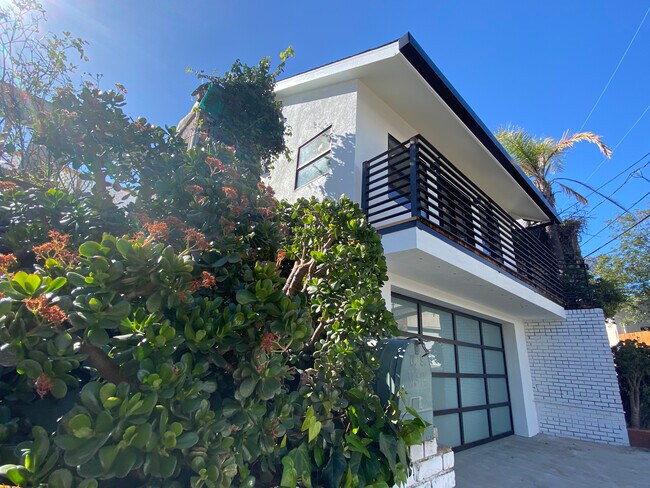 Foto del edificio - 2118 Kew Dr