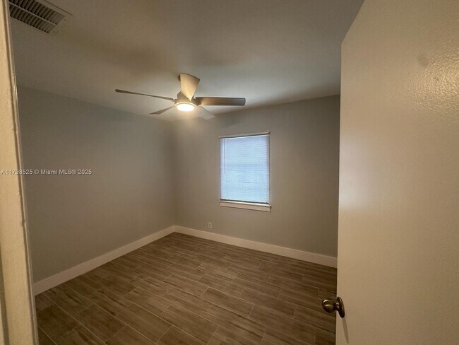 Foto del edificio - 209 SW 5th St