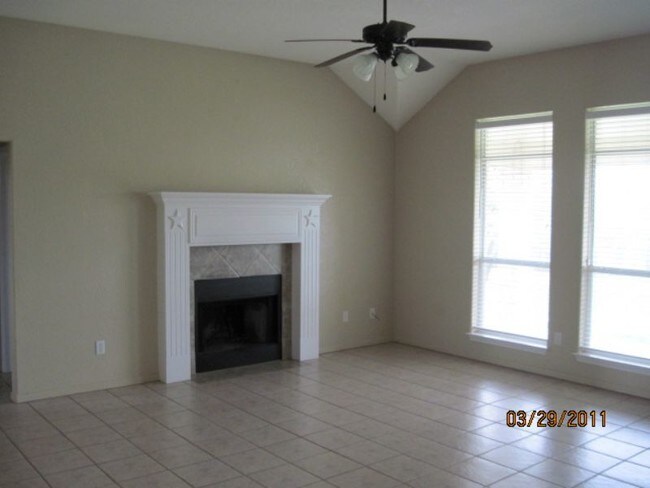 Foto del edificio - 761 County Rd 3340