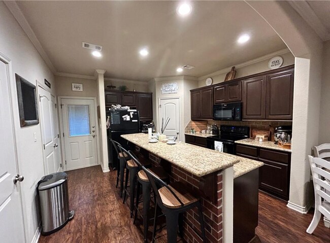 Foto del edificio - Spacious 2 Bed/2.5 Bath Condo in Prime Location!