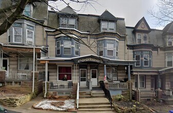 Building Photo - 1224 Eckert Ave