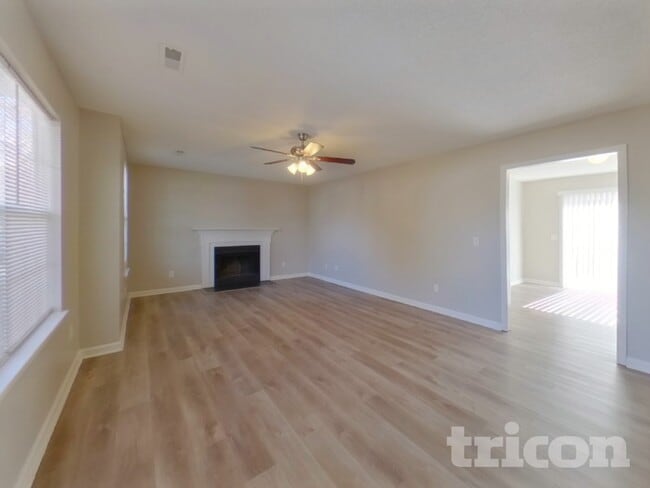 Building Photo - 13 Walnut Grove Way