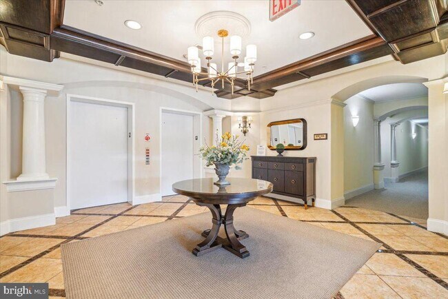 Building Photo - 2250 Bear Den Rd