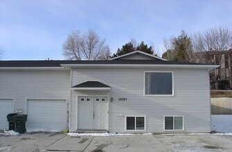 Building Photo - 1808 S Von Elm St