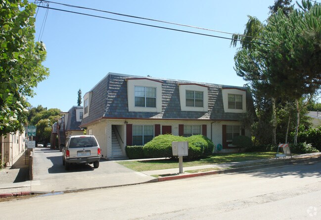 Building Photo - 1180 BRACE Ave