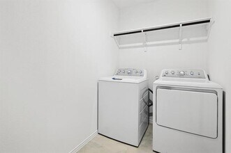 Building Photo - 1312 Clairborne Ct