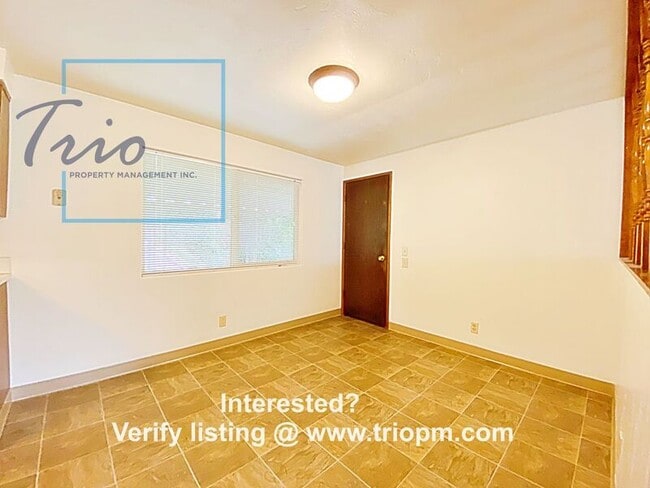 Photo - 3877 Potter St House