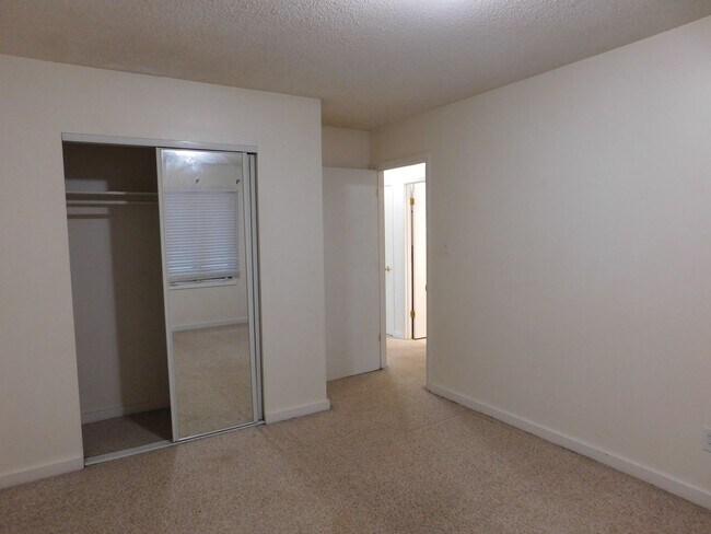 Foto del edificio - 1512 College Way