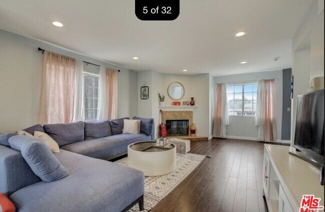 Foto del edificio - 4843 W 118th Pl