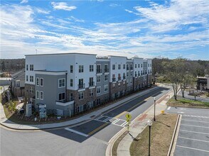 Building Photo - 4484 Marietta St