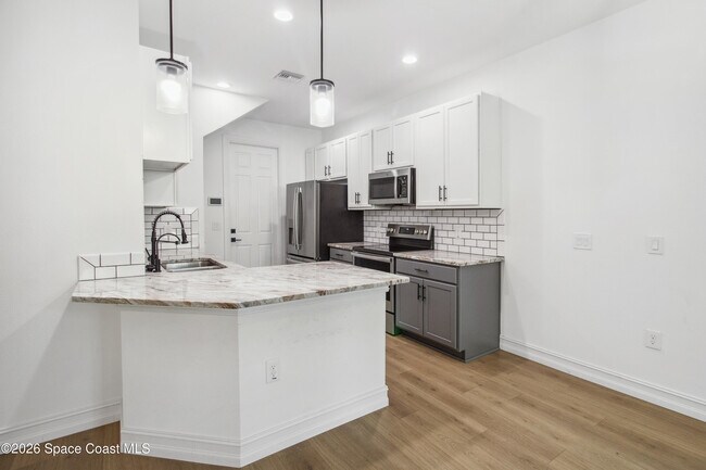 Foto del edificio - 1430 Isabella Dr