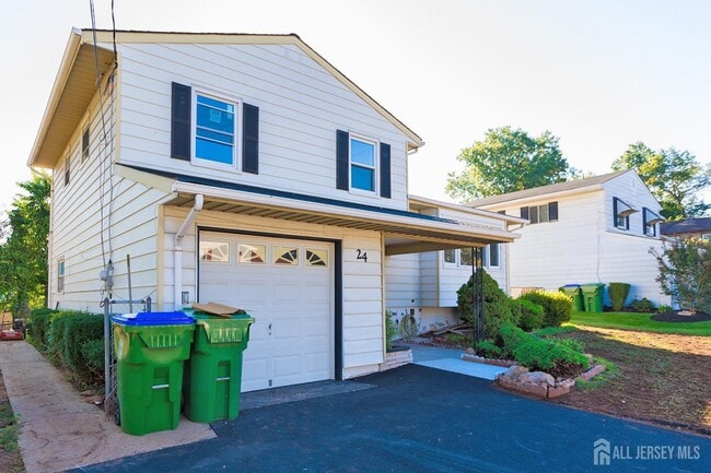 Building Photo - 24 Rieder Rd