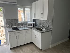 Foto del edificio - 410 SW 69th Ave