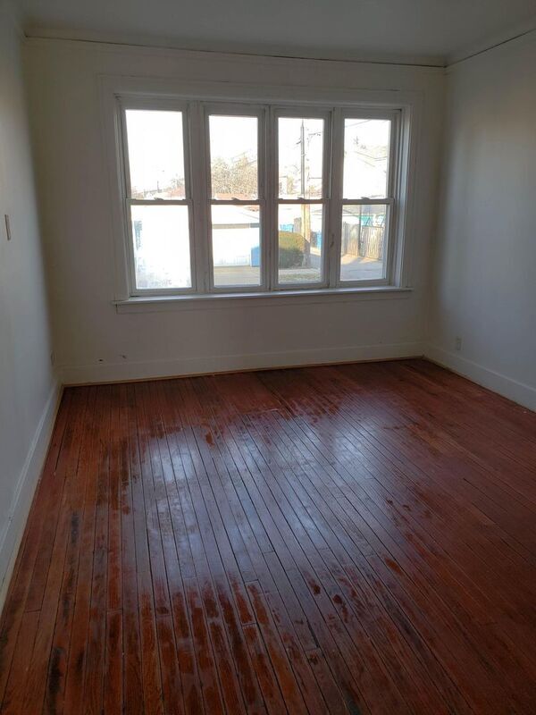Building Photo - 2517 W 54th St